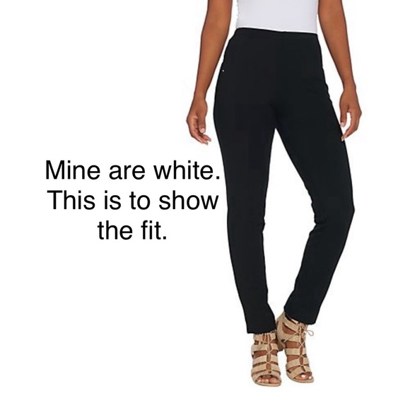 Women With Control Petite Slim Leg Ankle Pants. White. 2X Petite. - Picture 9 of 11